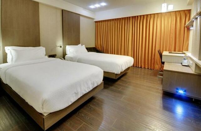 Hotel Tansha Regency - Photo3