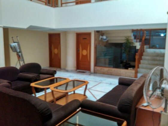 Hotel Valiant - Photo2