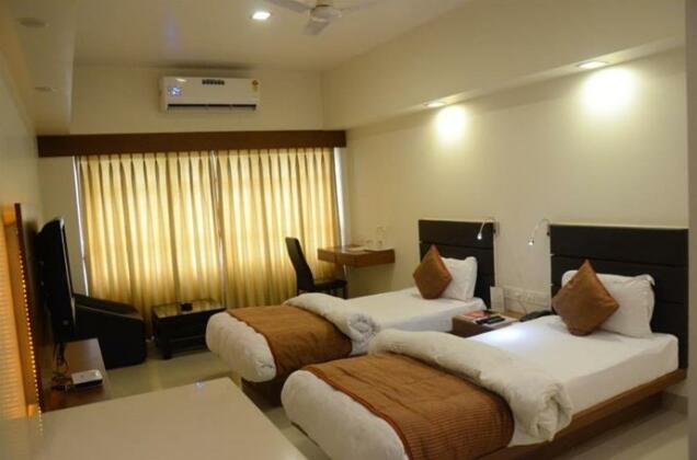 Hotel Yuvraj - Photo4
