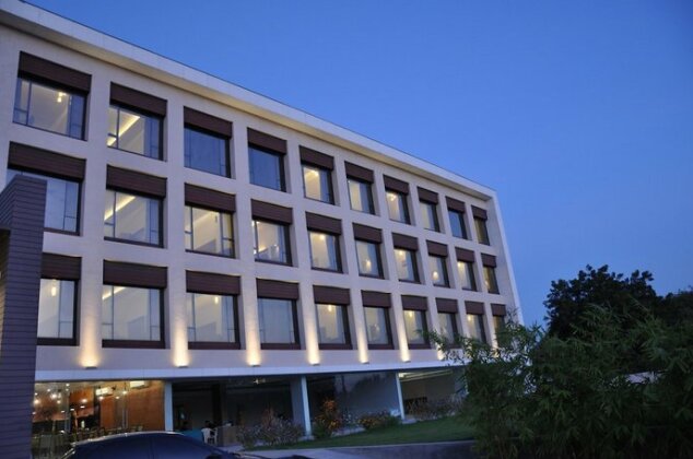 Photo 2