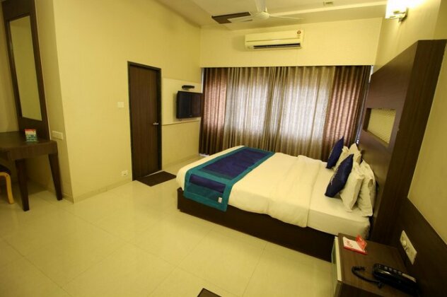 OYO Rooms RC Dutt Road - Photo3