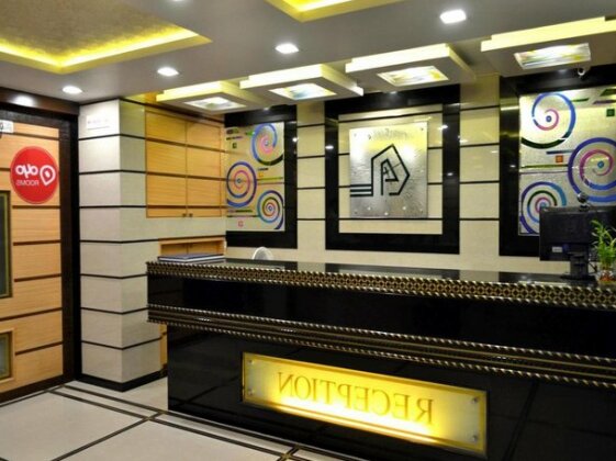 OYO Rooms Sayajigunj 1 - Photo2
