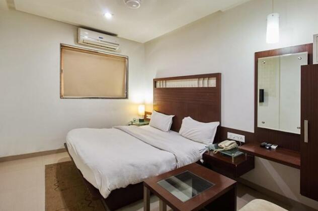Sapphire Regency - Photo2