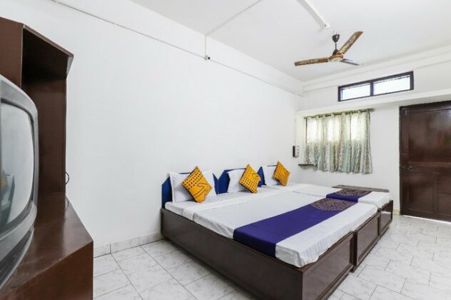 SPOT ON 65876 Shivam Guest House - Photo5