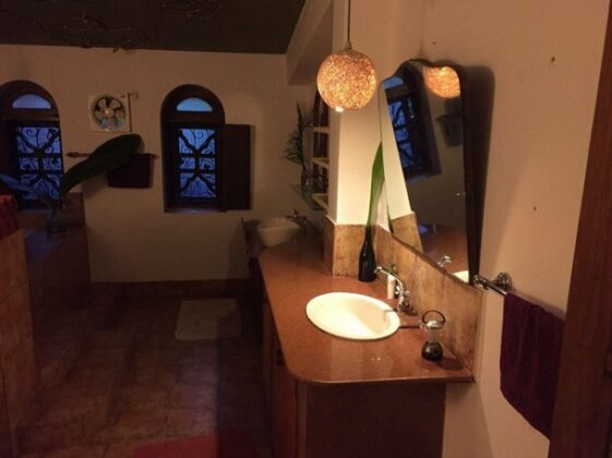 Chikoo House - Photo2