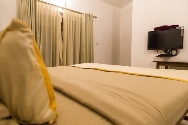 Hill Top Goa Lodge - Photo4