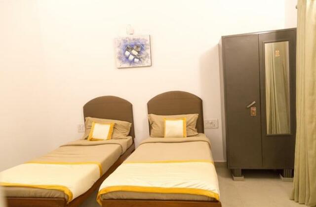Hill Top Goa Lodge - Photo5