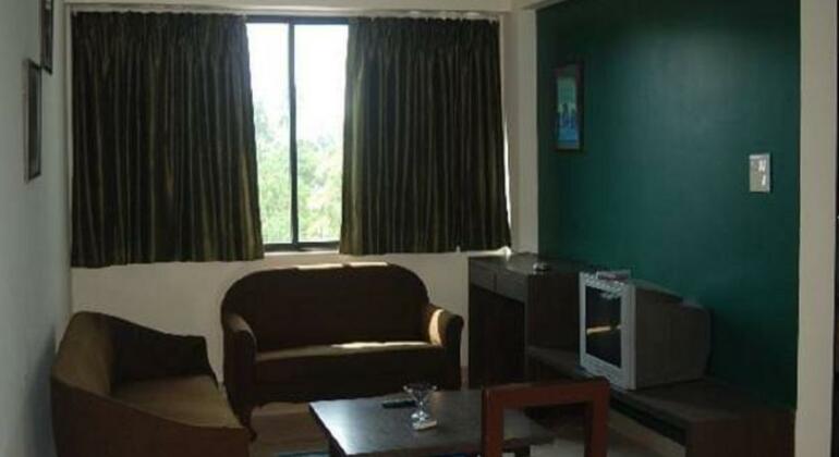 Tisha Apartment Hotel - Photo2