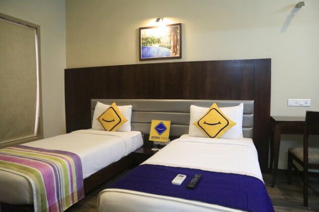 Hotel Grandeur Valsad - Photo2