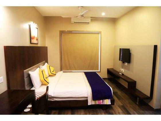 Vista Rooms at Monghabhai Hall - Photo4