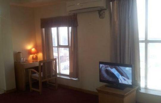 Hotel Apex Inn - Photo3