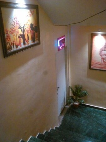 Hotel Dwarkesh Inn - Photo4