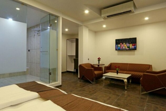 Hotel Silver Leaf - Photo2
