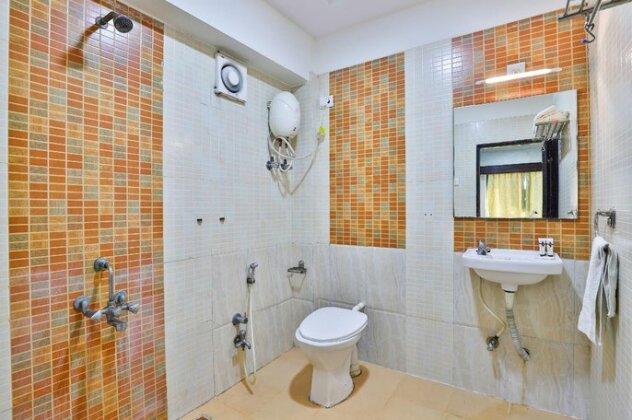 OYO 24135 Hotel Anand Inn - Photo3