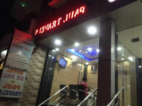ADB Rooms Hotel De Pal Varanasi - Photo2