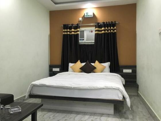 Ashiyana Hotel Varanasi - Photo4