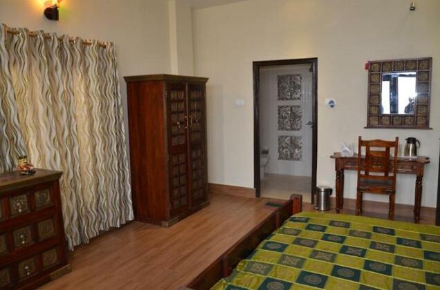 Ganga Monastery - Photo2