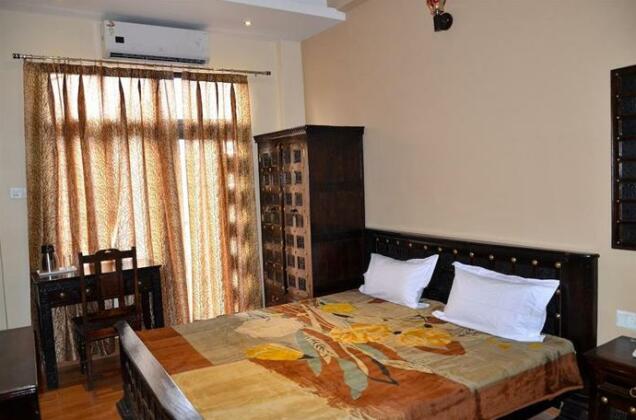 Ganga Monastery - Photo4
