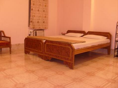 Hare Rama Guest House Varanasi - Photo2