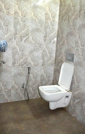 Hotel Aditya Inn Cantt - Photo4