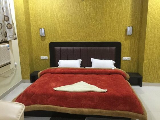Hotel Deva Inn - Photo2