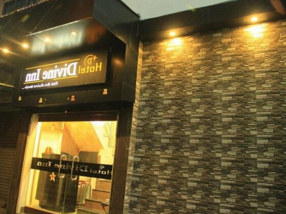 Hotel Divine Inn Varanasi - Photo2