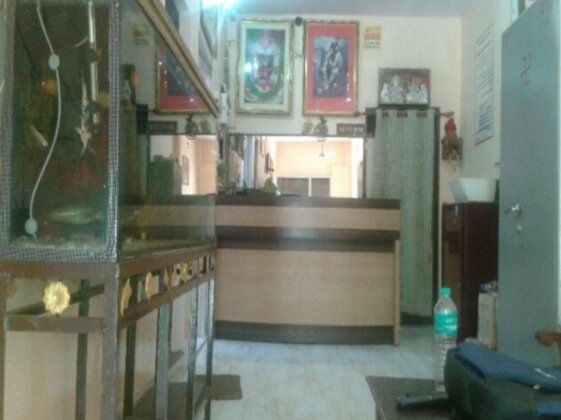 Hotel Giriraj Inn - Photo2