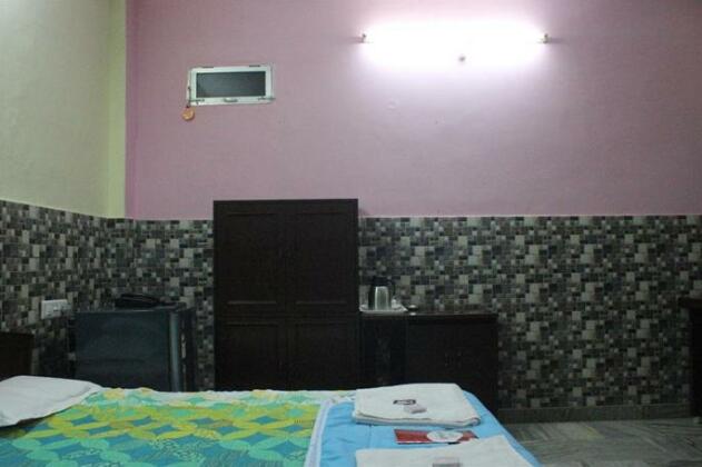 Hotel Kanishka - Photo2