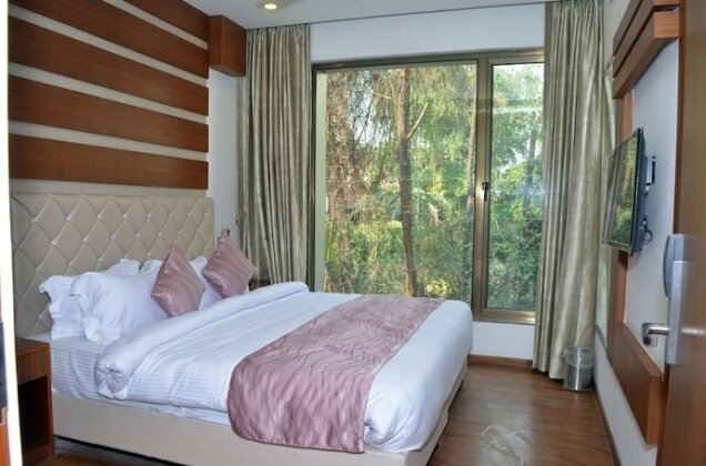 Hotel Meadows Varanasi - Photo2