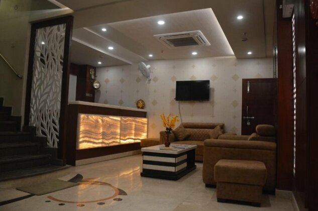 Hotel Midcity Varanasi - Photo2