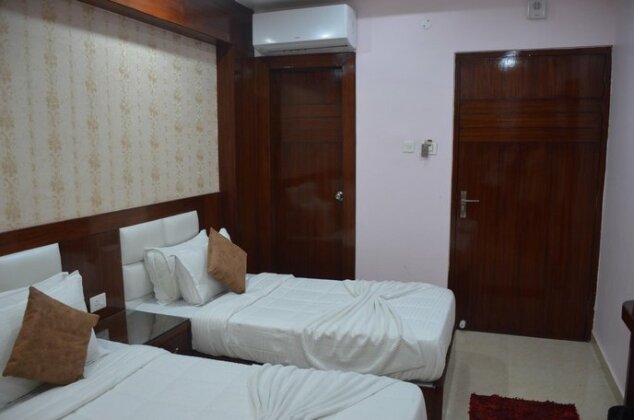 Hotel Midcity Varanasi - Photo4