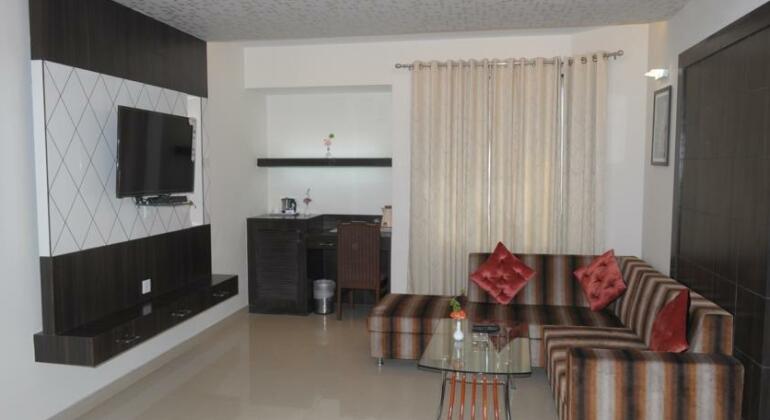 Hotel Plaza inn Varanasi - Photo4