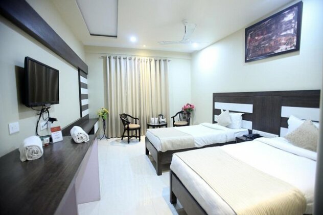 Hotel Pratap Palace Varanasi - Photo4