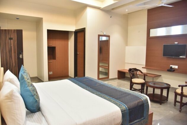 Hotel Rk Grand - Photo2