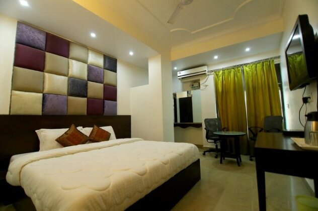 Hotel Sarin Inn - Photo3