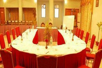 Hotel Surabhi International - Photo2