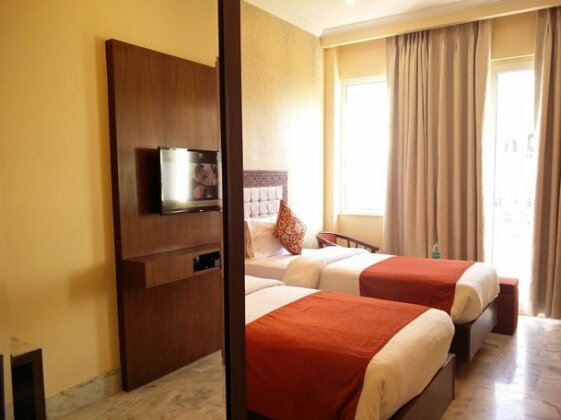 Hotel Surya Kaiser Palace - Photo5