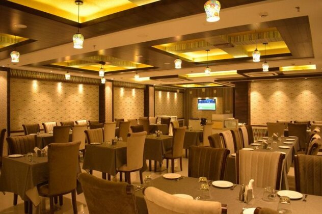 Hotel Uday Palace Varanasi - Photo4
