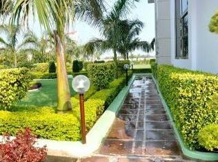 K J International Hotel - Photo5