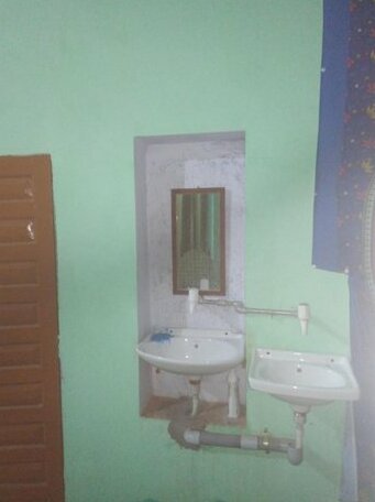 K S N Varanasi Paying Guest House - Photo5