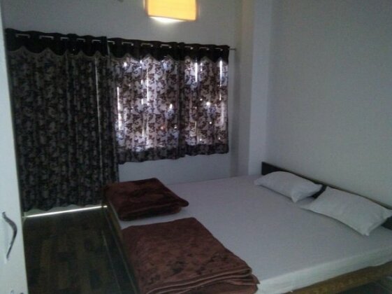 Lake View Hotel Varanasi - Photo5