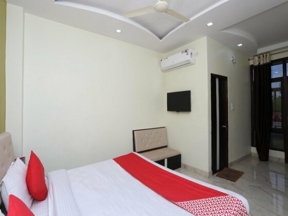 OYO 10969 Hotel US Residency - Photo4