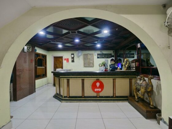 OYO 1294 Hotel Padmini International - Photo4
