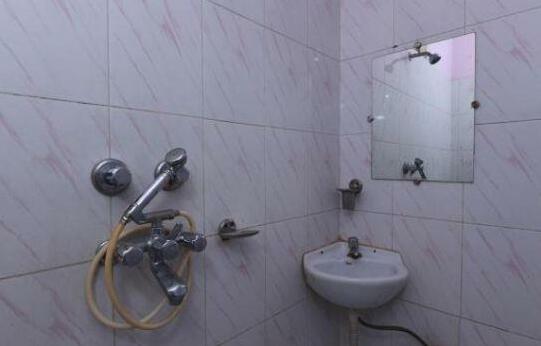 OYO 16610 Hotel Shri Ram International - Photo2