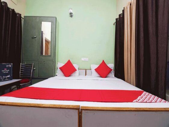 OYO 18682 Hotel Roshan - Photo3
