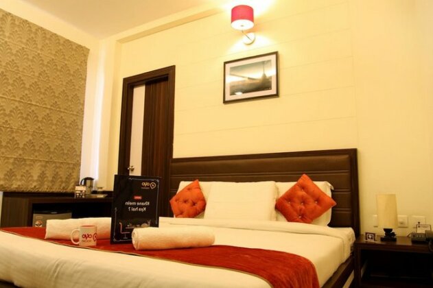 OYO 2244 Hotel Premiere Villa - Photo5
