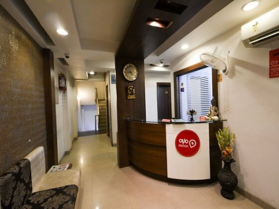 OYO 514 Nirvana Hotel - Photo4