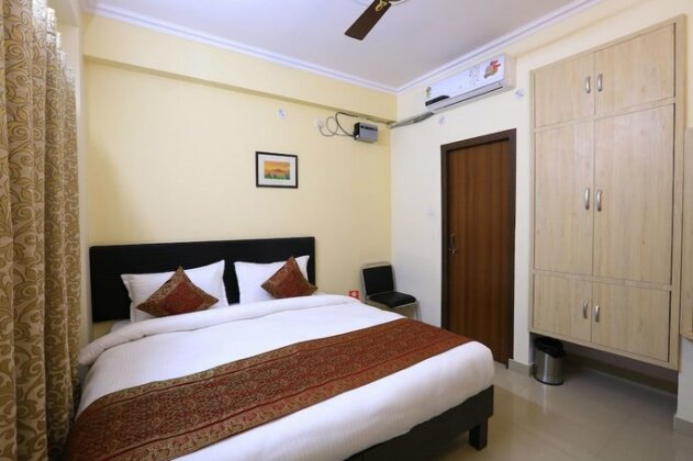 OYO 8448 Hotel Shyamal - Photo5