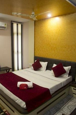 OYO Rooms Sankat Mochan Temple - Photo3