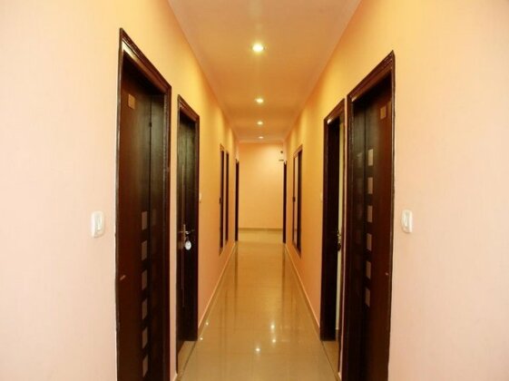 OYO Rooms Vidyapeeth Road - Photo2